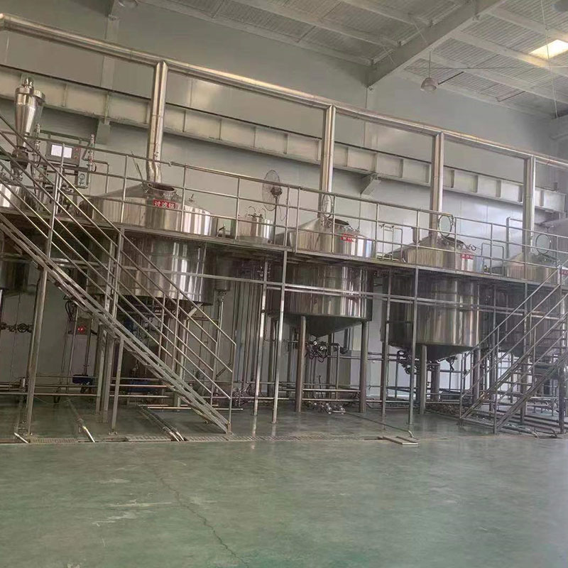 秦皇岛精酿啤酒设备厂—平面布置、设备设计、制造、调试、培训等一条龙服务_COPY